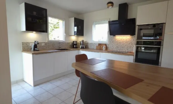 Cuisine Blanche & Bois à Ploemeur, FG Studio